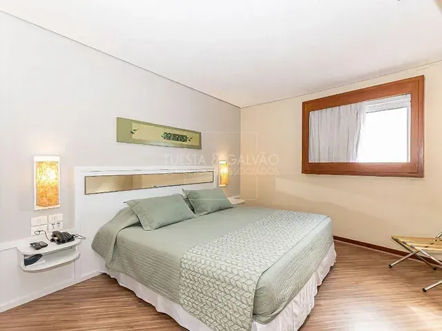Salão com 51m² 1 quarto e 1 banheiro, à venda, no bairro Centro em Curitiba