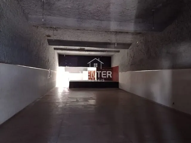 Loja com 800m², para alugar, no bairro Centro em Taubaté