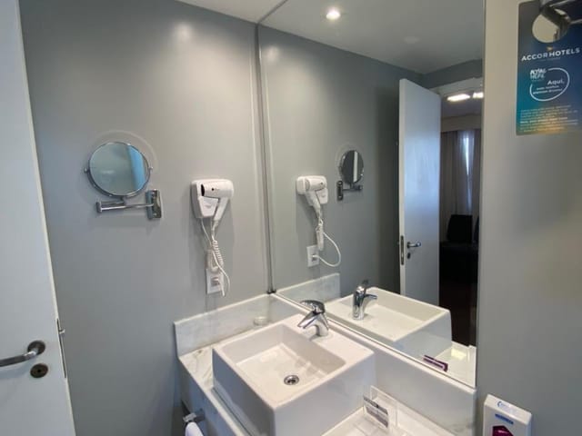 Salão com 29m² 1 quarto e 1 banheiro, à venda, no bairro Vila Olímpia em São Paulo