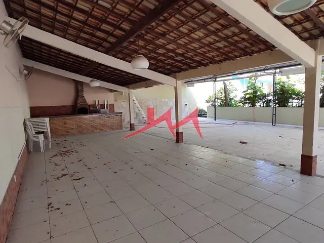 Galpão / Barracão com 740m², à venda, no bairro Vista Alegre em São Gonçalo