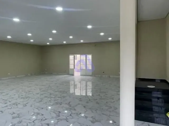 Loja com 150m², para alugar, no bairro Jardim Soraia em São Paulo