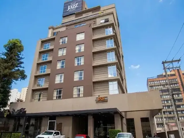 Salão 1 quarto e 1 banheiro, à venda, no bairro Batel em Curitiba