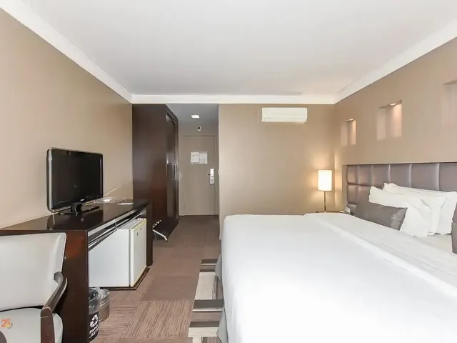 Salão 1 quarto e 1 banheiro, à venda, no bairro Batel em Curitiba