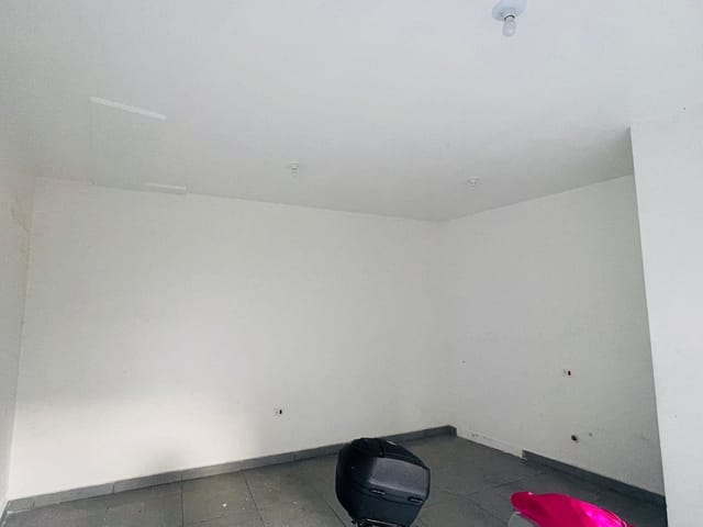 Foto do Loja - Salão para alugar, 30 m² por R$ 700,00/mês - Guaianazes - São Paulo/SP | Acharimóvel.net