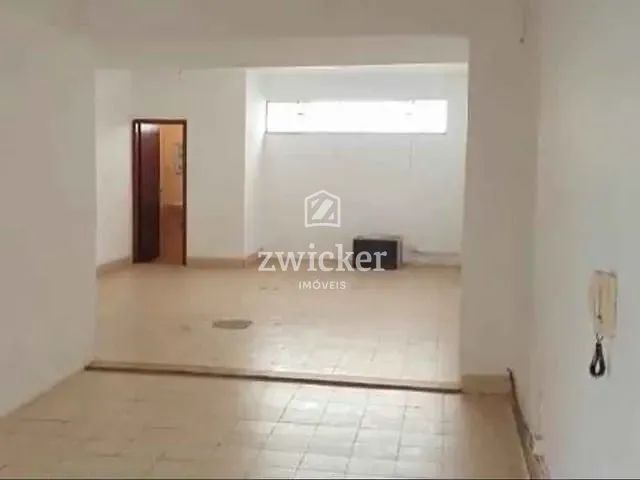 Loja com 330m² 6 quartos e 8 banheiros, à venda, no bairro Centro em Bauru