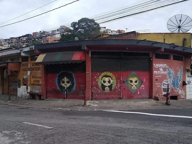 Loja com 280m², à venda, no bairro Jardim Zaira em Mauá