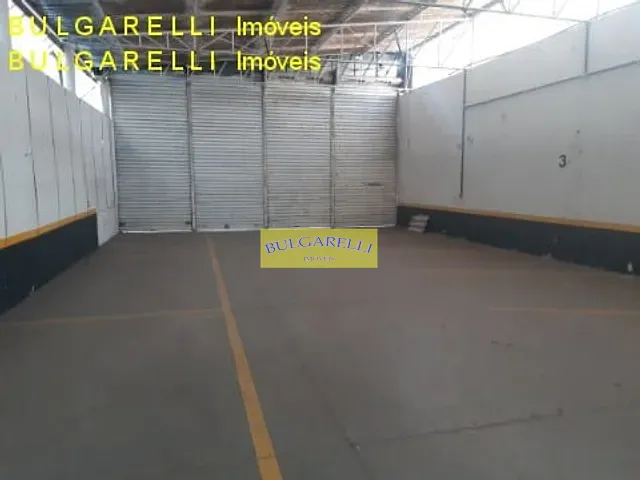 Loja com 500m² 2 quartos e 3 banheiros, à venda ou para alugar, no bairro Agapeama em Jundiaí