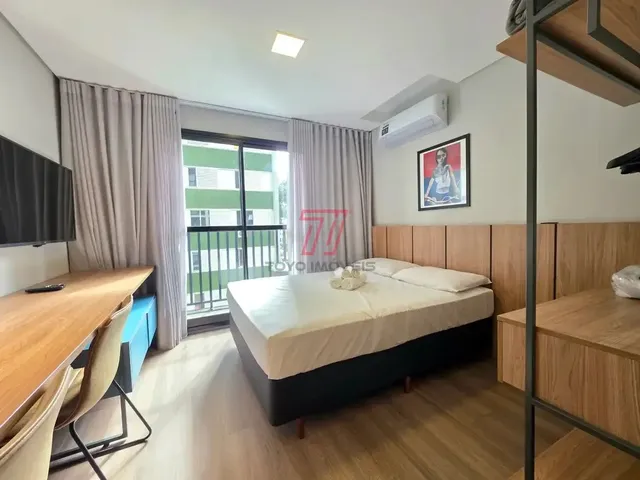 Salão 1 quarto e 1 banheiro, para alugar, no bairro Água Verde em Curitiba
