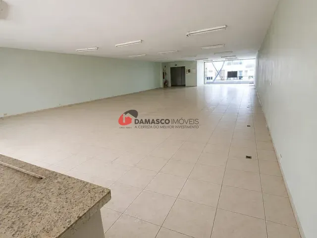 Loja com 300m², para alugar, no bairro Fundação em São Caetano do Sul