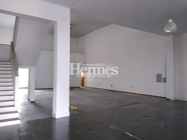 Loja com 330m², para alugar, no bairro Jardim São Vicente em Campinas