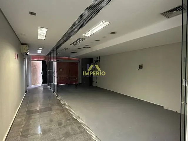 Sala com 233m², à venda ou para alugar, no bairro Centro em Salto