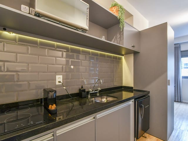 Foto do Salão - Flat para venda em Pinheiros com 1 quarto, sendo 1 suíte, 27m² | Lares e Andares Imóveis