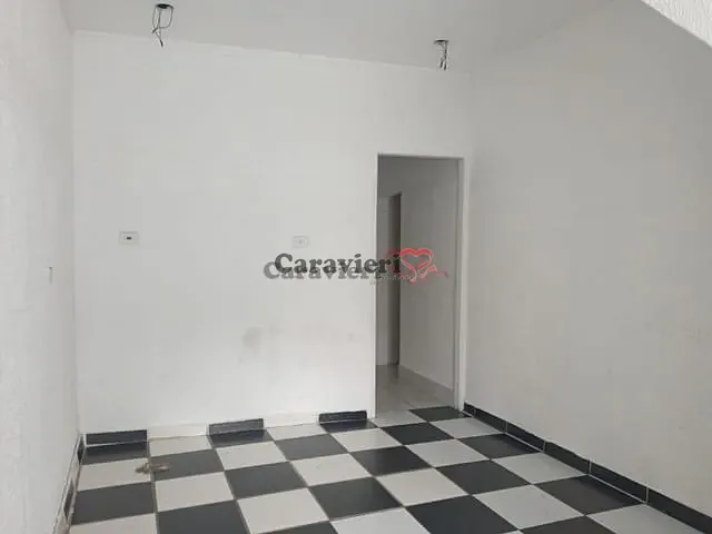 Loja com 30m², para alugar, no bairro Penha de França em São Paulo