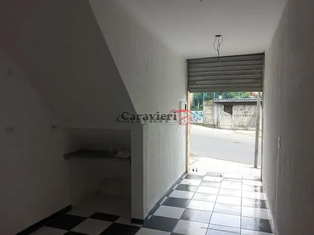 Loja com 30m², para alugar, no bairro Penha de França em São Paulo