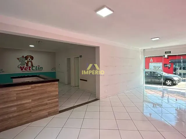 Sala com 307m², à venda, no bairro Centro em Salto