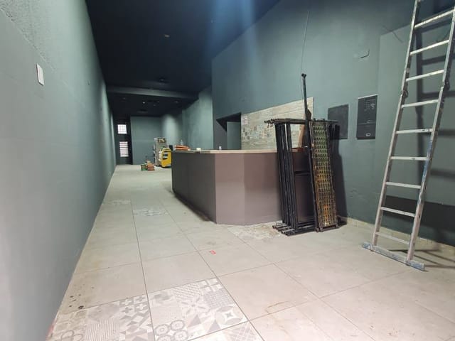 Foto do Loja - Visibilidade, Espaço e Localização Privilegiada no Belém! 🏙️ Salão Comercial de 140m² à 500m do Metrô! 📍 | Organização Imobiliária Açores