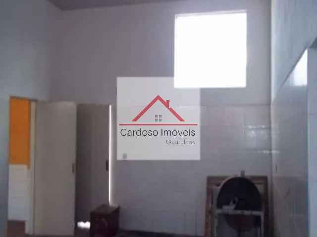 Loja com 1000m², para alugar, no bairro VILA BARROS em Guarulhos