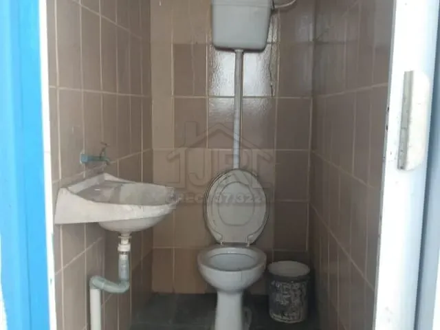 Loja com 246m², para alugar, no bairro Jardim Zaira em Mauá