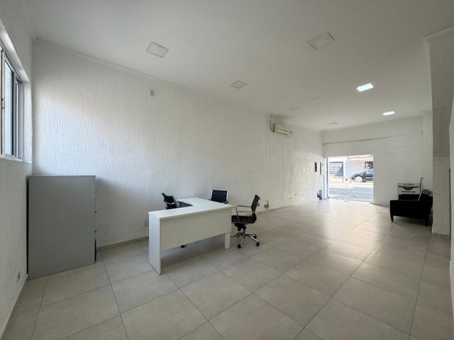 Foto do Loja - ✨ Seu Negócio Merece Esse Endereço! Salão de 100m² Climatizado com 2 Andares! à 650m do Metrô Belém! 🚇 | Organização Imobiliária Açores