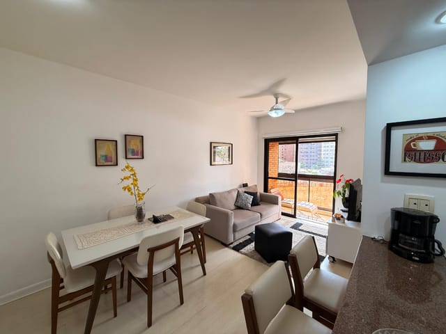 Foto do Salão - Flat para venda em Vila Nova Conceição com 1 quarto, sendo 1 suíte, 42m² | Lares e Andares Imóveis