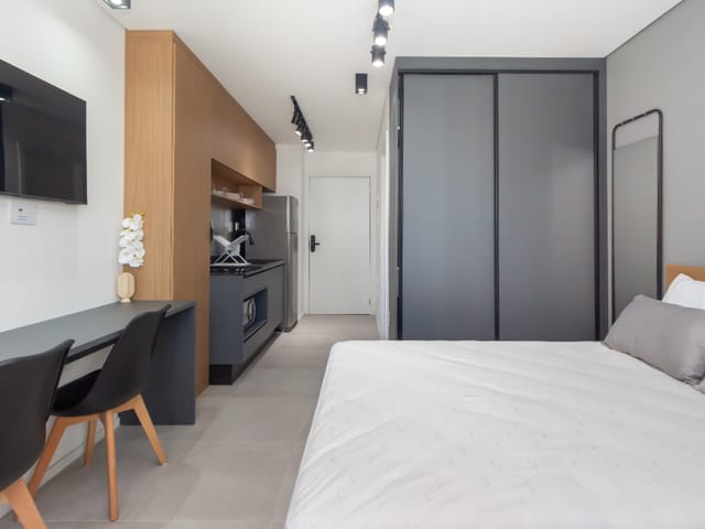 Salão com 1976m² 1 quarto e 1 banheiro, à venda, no bairro Vila Regente Feijó em São Paulo