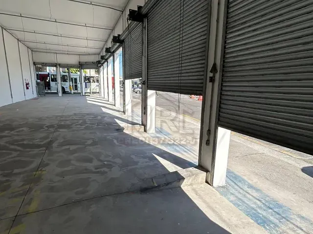 Loja com 196m², para alugar, no bairro Silveira em Santo André