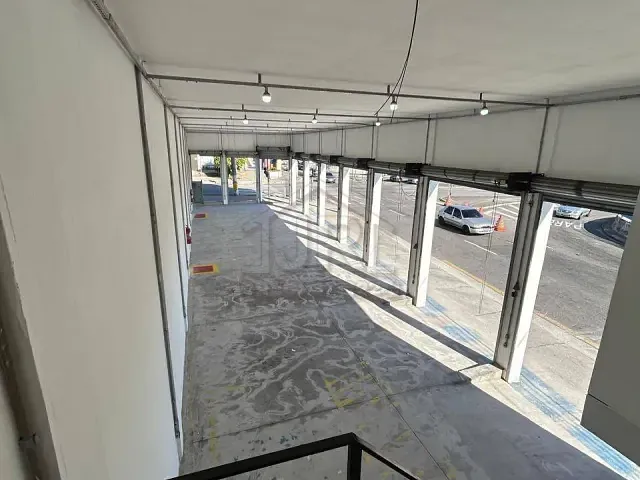 Loja com 196m², para alugar, no bairro Silveira em Santo André