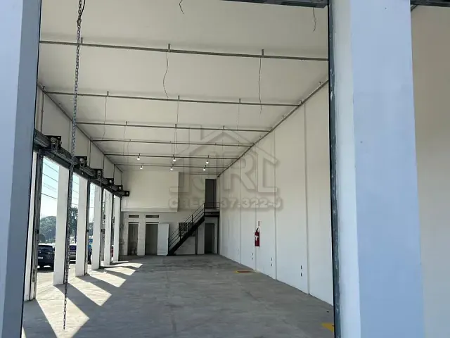 Loja com 196m², para alugar, no bairro Silveira em Santo André