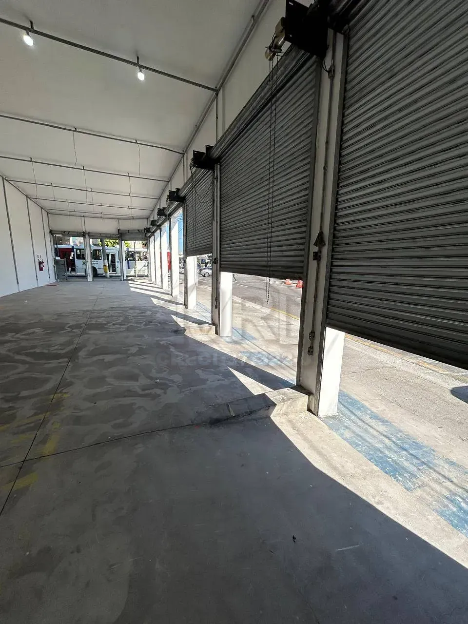 Loja-Salão, 196 m² - Foto 2