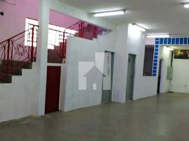 Loja com 120m², para alugar, no bairro Vila São José em Várzea Paulista