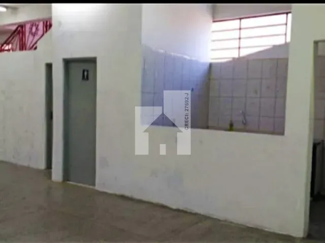 Loja com 120m², para alugar, no bairro Vila São José em Várzea Paulista