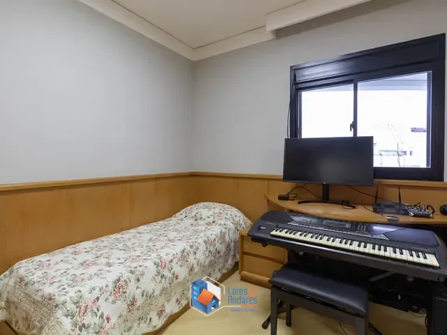 Salão com 1800m² 2 quartos e 2 banheiros, à venda, no bairro Paraíso em São Paulo