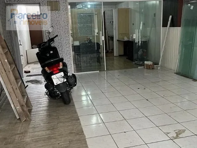 Sala com 48m², para alugar, no bairro Vila Gomes Cardim em São Paulo