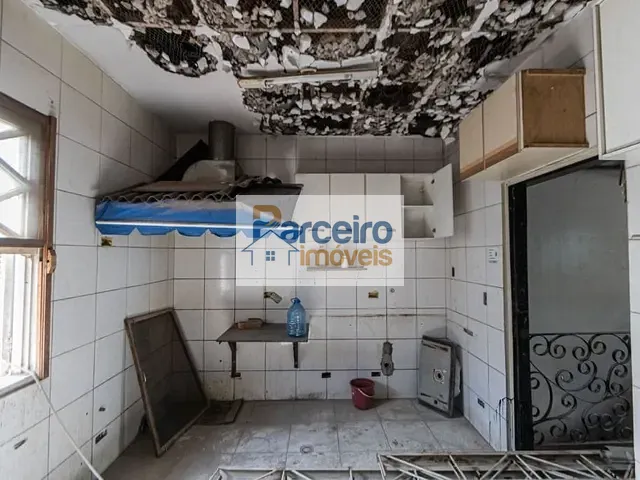 Loja com 170m², para alugar, no bairro Parque São Jorge em São Paulo