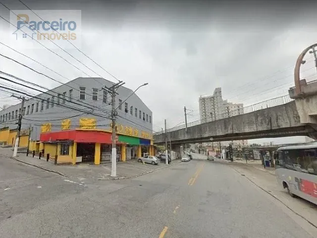 Sala com 890m², para alugar, no bairro Itaquera em São Paulo