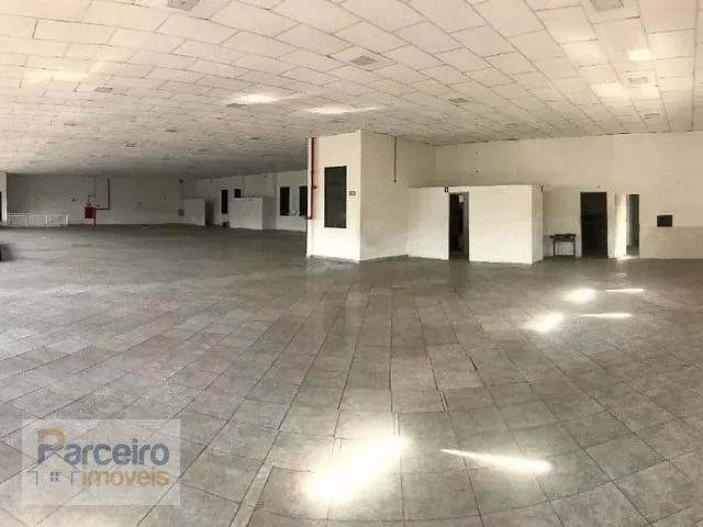 Sala com 890m², para alugar, no bairro Itaquera em São Paulo