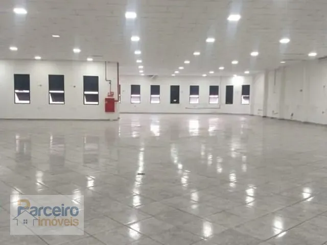 Sala com 890m², para alugar, no bairro Itaquera em São Paulo