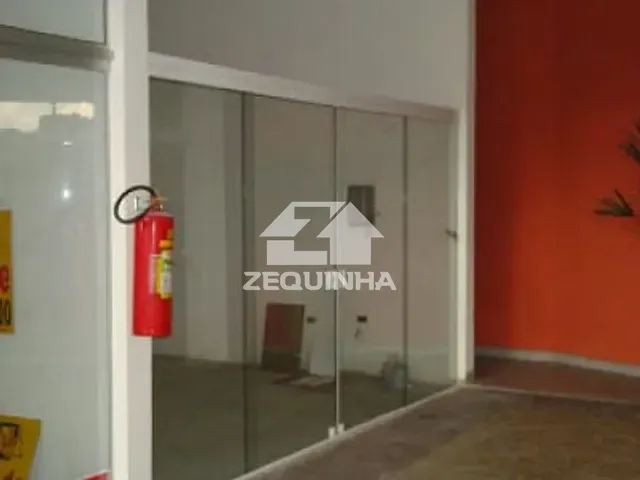 Loja com 21m², à venda, no bairro Jardim da Gloria em Cotia