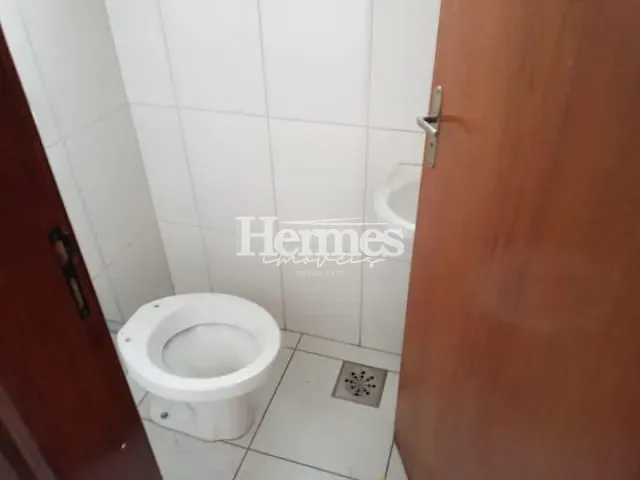 Loja com 250m², para alugar, no bairro Vila Bressani em Paulínia