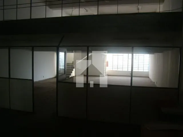 Loja com 220m², para alugar, no bairro Centro em Jundiaí