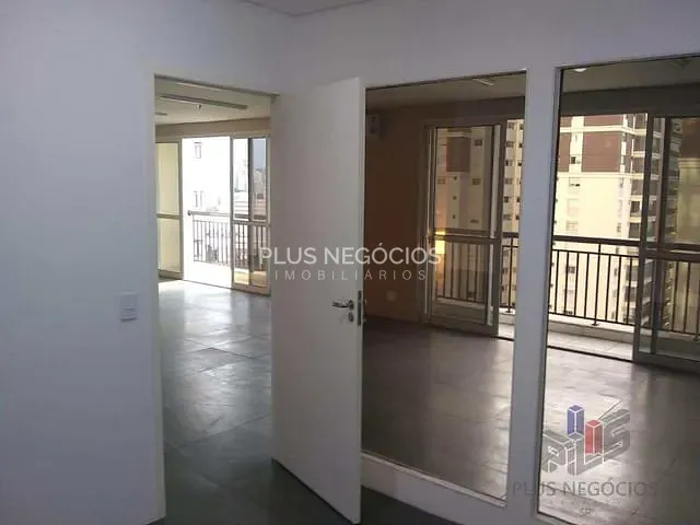 Loja com 96m², à venda, no bairro Água Branca em São Paulo