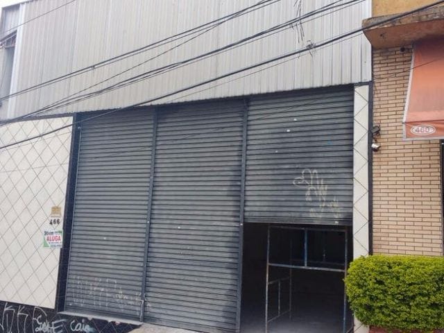 Salão com 350m², para alugar, no bairro Parque Peruche em São Paulo