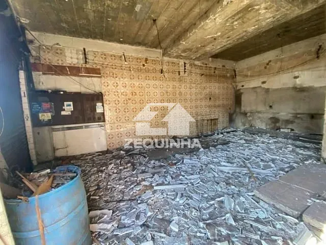 Loja com 200m², para alugar, no bairro Jardim Elvira em Osasco