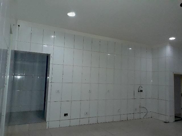 Salão com 140m², para alugar, no bairro Vila Nova Mazzei em São Paulo