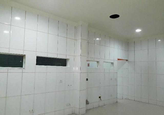 Salão com 140m², para alugar, no bairro Vila Nova Mazzei em São Paulo