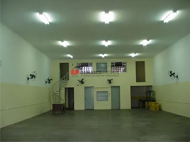 Loja com 300m², para alugar, no bairro Fundação em São Caetano do Sul
