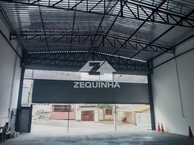 Loja com 370m², para alugar, no bairro Km 18 em Osasco