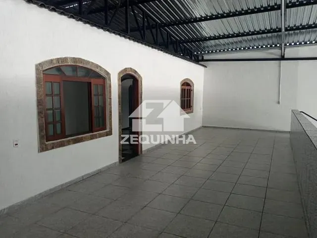 Loja com 370m², para alugar, no bairro Km 18 em Osasco