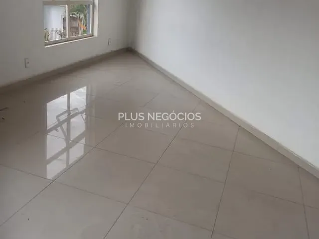 Loja com 387m² 10 quartos e 4 banheiros, à venda ou para alugar, no bairro Centro em Votorantim