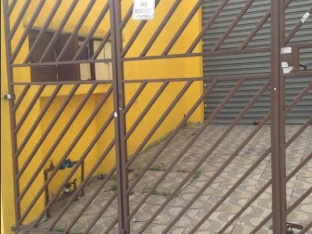 Salão com 300m², à venda ou para alugar, no bairro Santa Teresinha em São Paulo